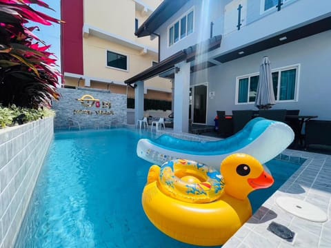 Property building, Swimming pool