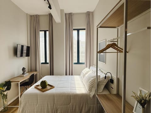 Facade/entrance, Bed, Bedroom