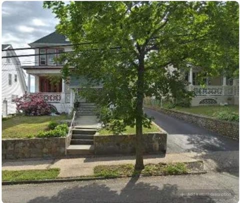 Property building, Neighbourhood, Natural landscape, Garden view, Street view