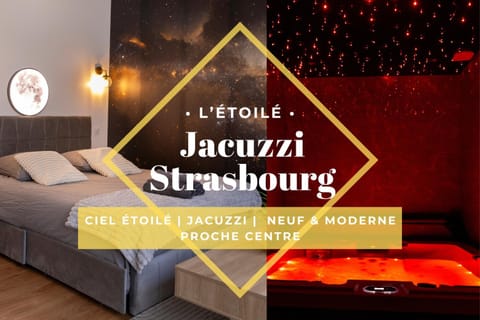 Bed, Hot Tub, Living room, Seating area, Bedroom