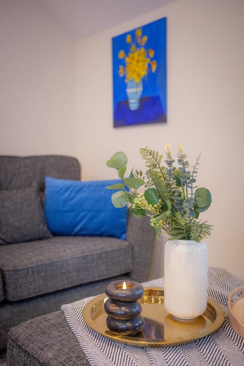 Lethbridge Villa 49 Apartment 3 Super Fibre WiFi, Free parking Apartment in Southport