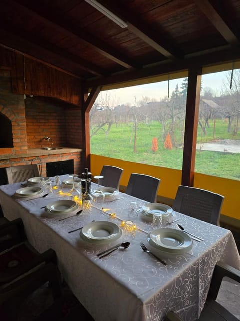 BBQ facilities, Balcony/Terrace, Seating area