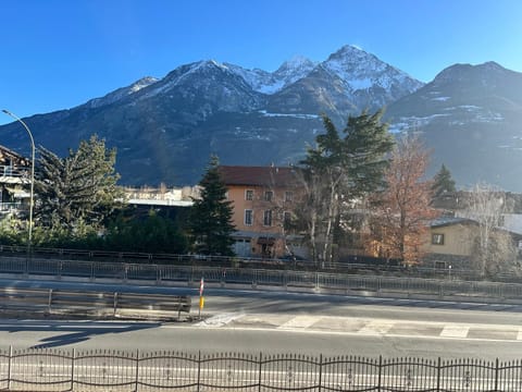 Alvina's House Apartment in Aosta