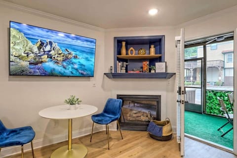 Charming Downtown Helen Getaway House in Helen