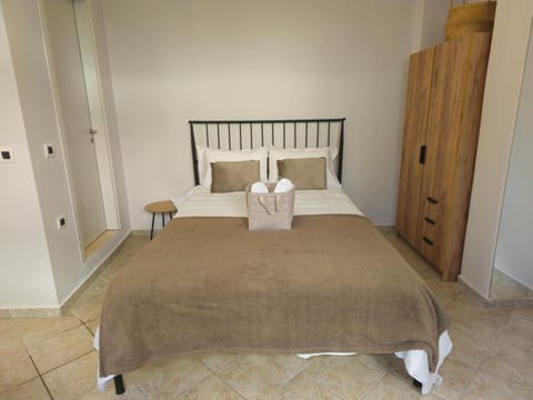 Bed, Bedroom, wardrobe