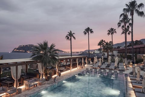 Property building, Beach, Beach, Pool view, Sea view, Swimming pool, Sunset