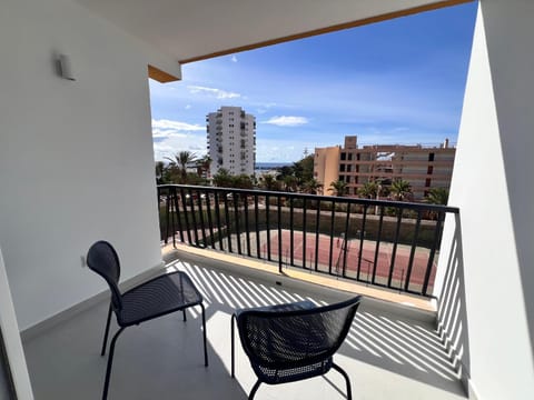 Balcony/Terrace, Garden view, Sea view
