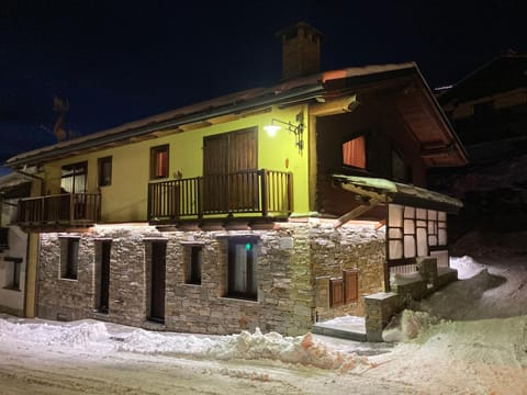 BAITA ARIANNA - bilocale MOTTA Apartment in Sestriere