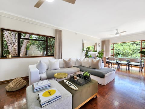 Villa Bartholomew Fresnaye Villa in Cape Town