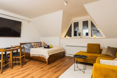 TV and multimedia, Living room, Bedroom, internet, towels