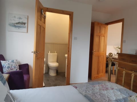 An Cois Na H-Aibhne Apartment in Scotland