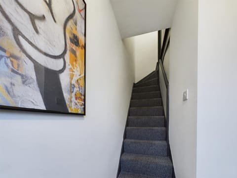 Cozy 2 Bedroom House Near bustling Lisburn Road Apartment in Belfast