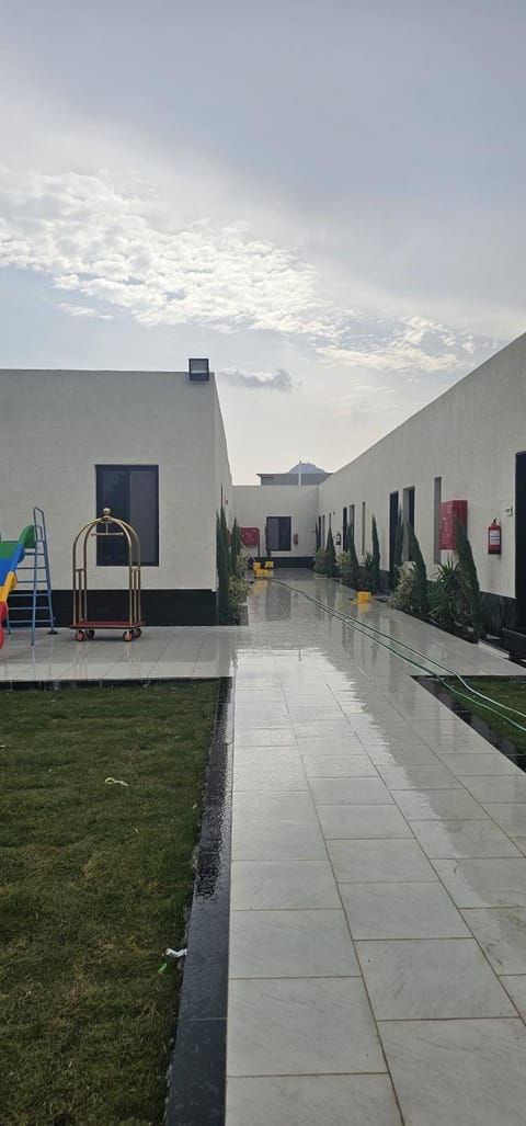 Property building, Natural landscape