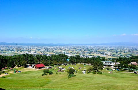 Nearby landmark, Off site, Natural landscape, Area and facilities