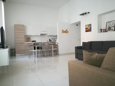 TV and multimedia, Living room, air conditioner