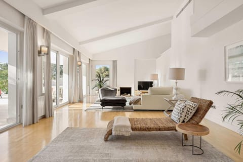 Villa Anna Pool Gym Cinema Spa Pool 7 Bedrooms Villa in Marbella