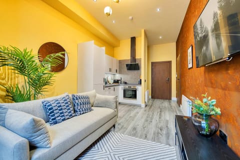 Kitchen or kitchenette, Living room, Seating area