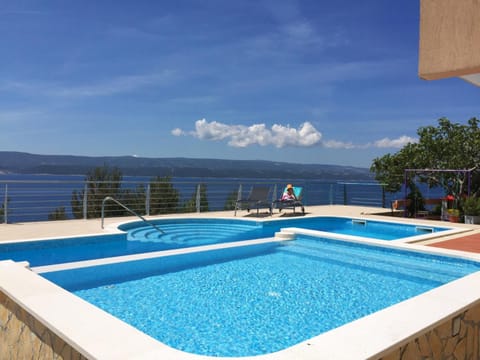 Sea view, Swimming pool