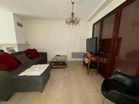Spacieuse maison pour 6 à 8 personnes Villa in Paris