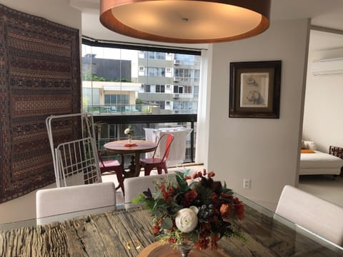 IP6001 - Ocean Flat Residence Service - Ipanema Apartment in Rio de Janeiro