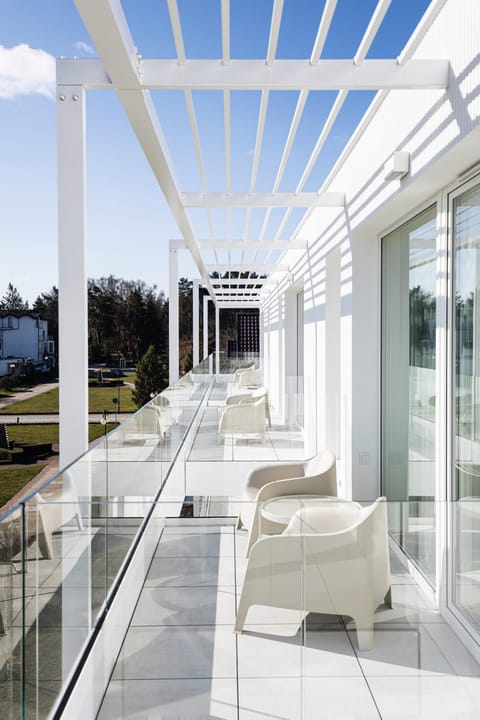 Balcony/Terrace, furniture