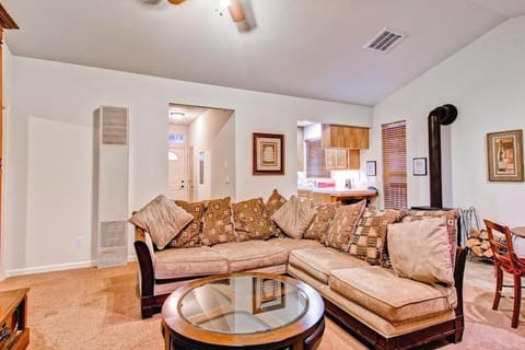 Eagles Nest House in Yosemite Park Way