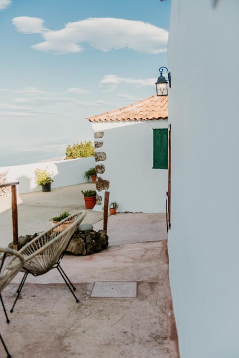 Patio, Day, Natural landscape, View (from property/room), Balcony/Terrace