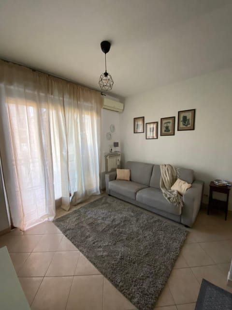 Living room, air conditioner