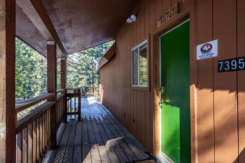 Yosemite Vista House in Yosemite Park Way