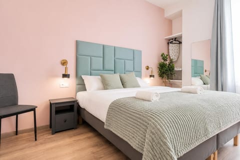 Property building, Bed, Bedroom