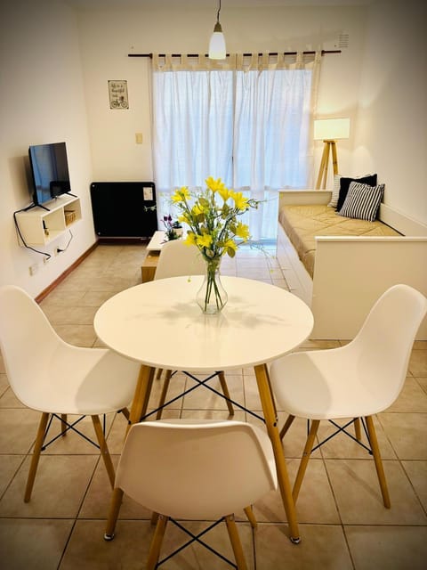 Living room, Photo of the whole room, Dining area