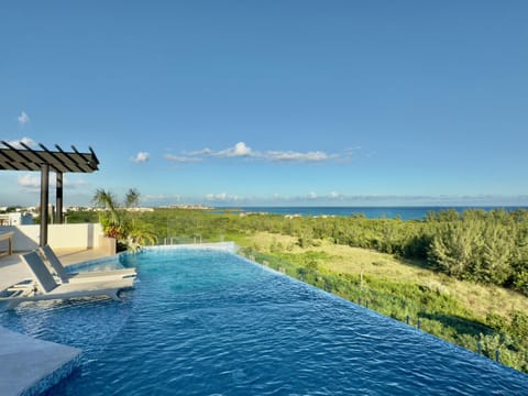 Balcony/Terrace, Pool view, Sea view, Swimming pool, Swimming pool