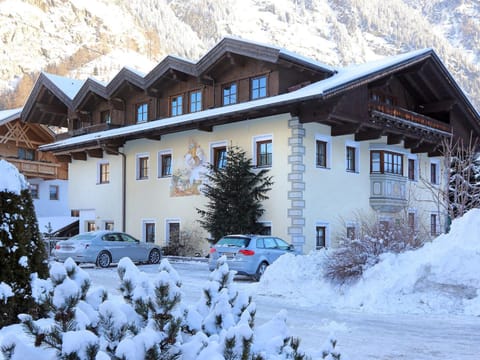 Property building, Winter
