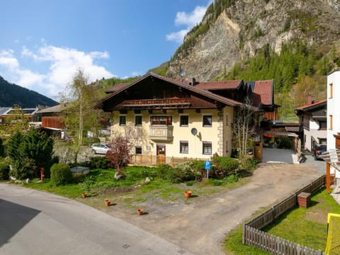 Property building, Summer
