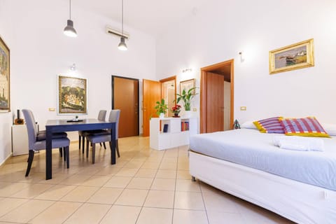 Santa Giulia Apartment - Centralissimo vicino al Porto Apartment in Livorno