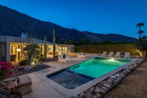 Martini Modern by ACME House Company House in Palm Springs