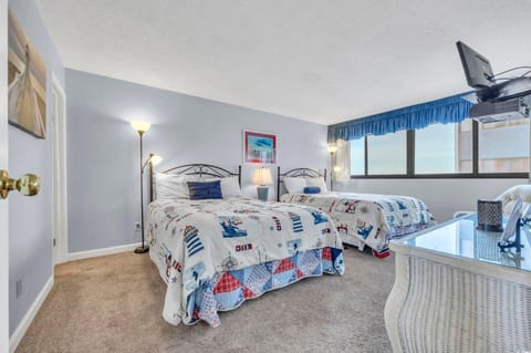 Grand 2-Bedroom Condo in Myrtle Beach! Sleeps 8! House in Myrtle Beach