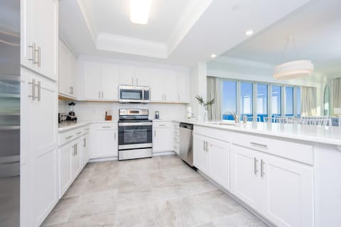 Phoenix Gulf Towers 1708 condo Apartment in Orange Beach