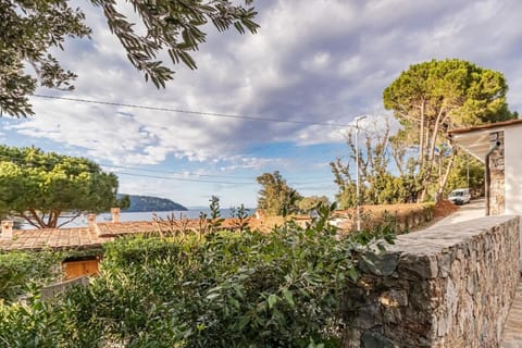 Apartment Mare di Spartaia Apartment in Tuscany