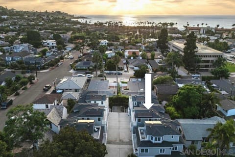 The Shores 8 House in La Jolla Shores