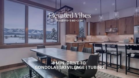 Elevated Vibes House in Fraser