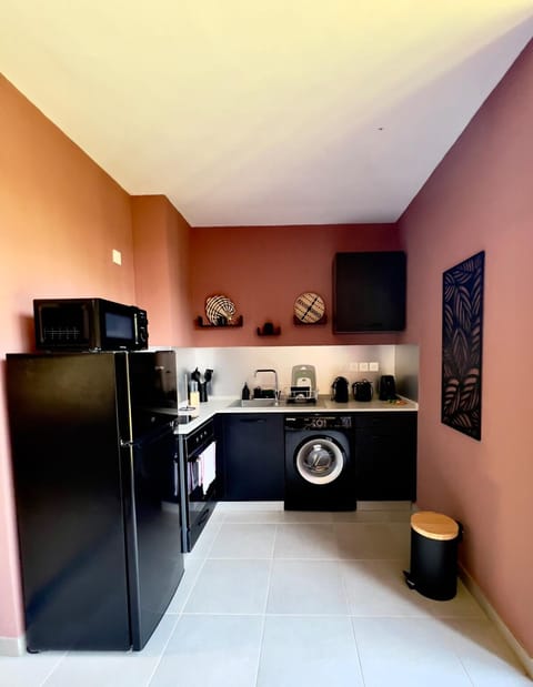 Kitchen or kitchenette, oven, stove