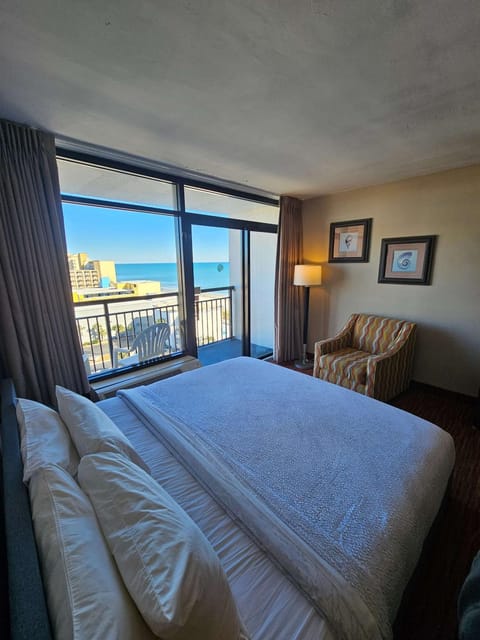 Bed, View (from property/room), Balcony/Terrace, Bedroom