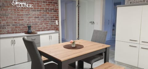 Kitchen or kitchenette, Dining area, Family, kitchen, kitchen