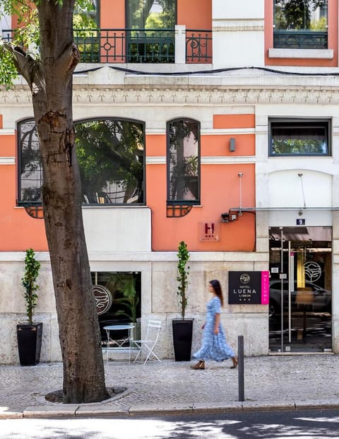 Property building, Facade/entrance