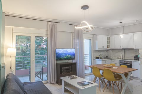 TV and multimedia, Kitchen or kitchenette, Living room