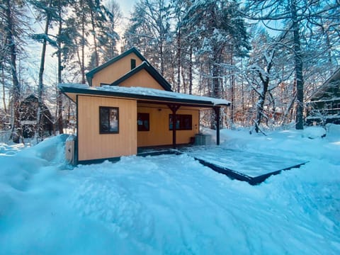 Property building, Natural landscape, Winter