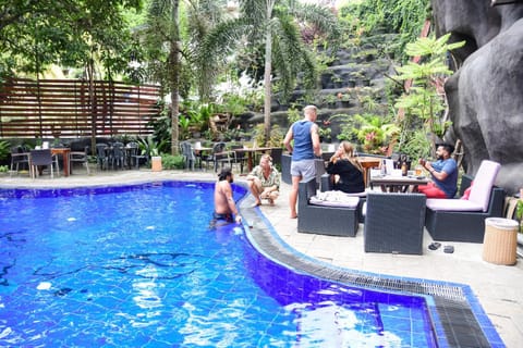 Guests, Swimming pool, Swimming pool, group of guests