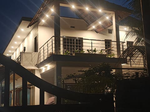 Property building, Night, Balcony/Terrace