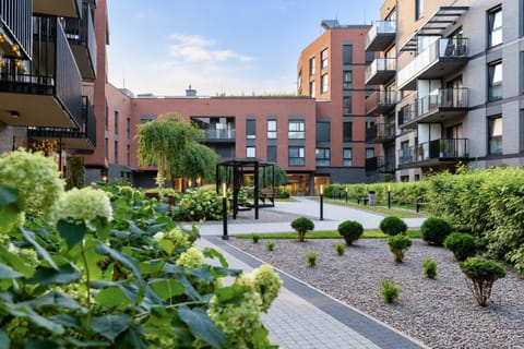 Property building, Natural landscape, Location